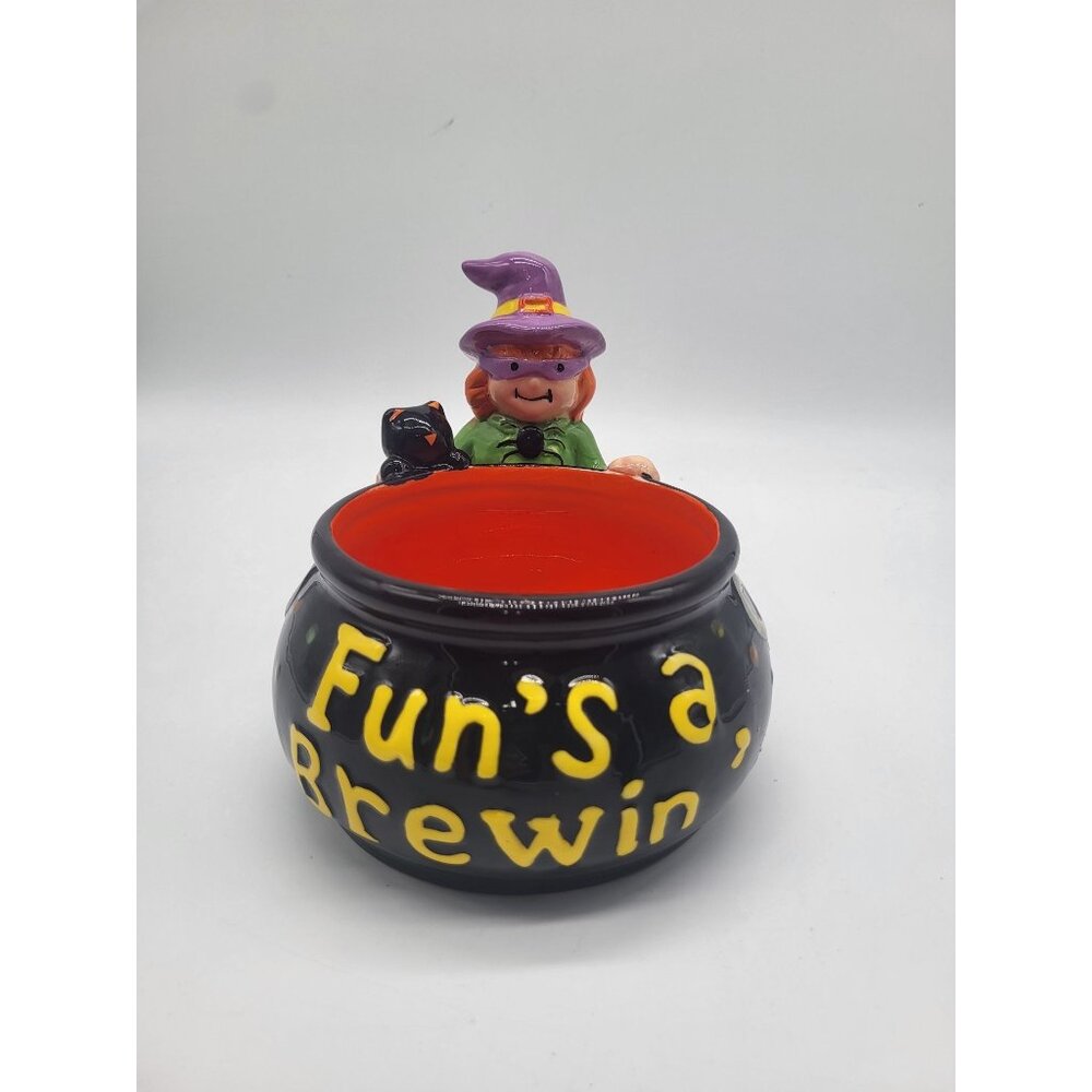 Halloween "Fun's A Brewin'" Publix Grocery Ceramic Cauldron Bowl Candy Witch